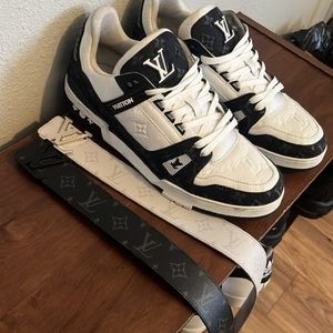 Selling Louis Vuitton set $2500 OBO